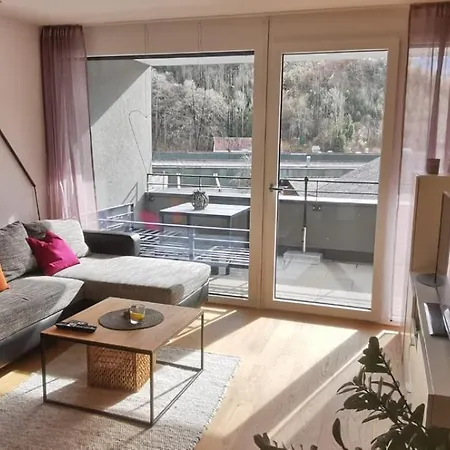 Sonnige 2-zimmer-wohnung Mit Sudbalkon! *